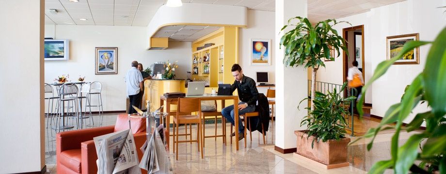 Euro Hotel Cascina Buitenkant foto